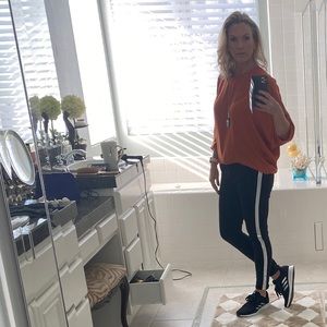 Meet your Posher, Sonya